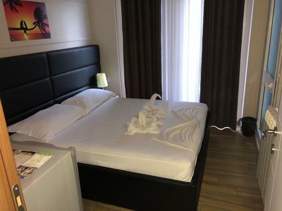 Hotel Golden Shkodra Exterior foto