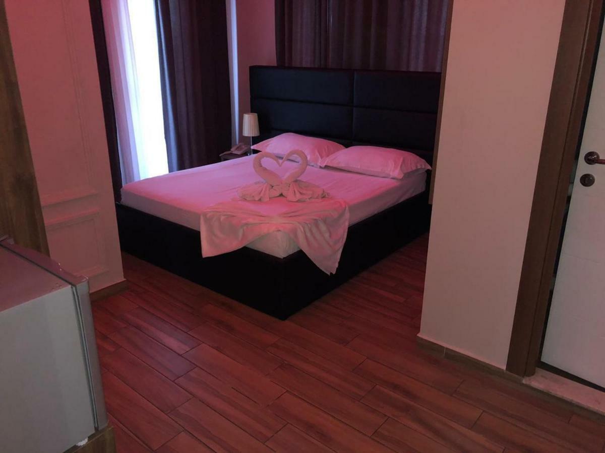 Hotel Golden Shkodra Exterior foto